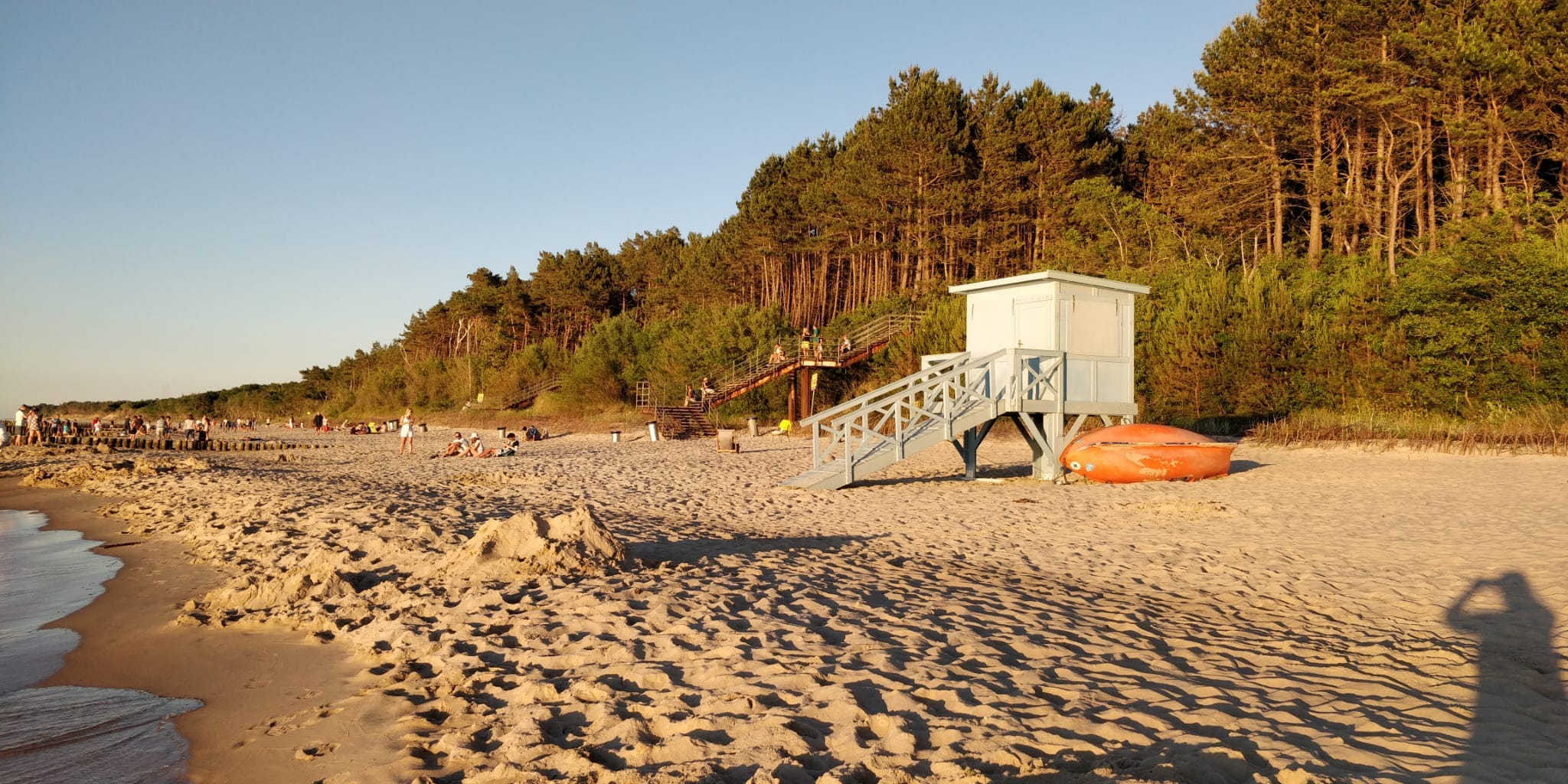 Plaża w wieczornym świetle